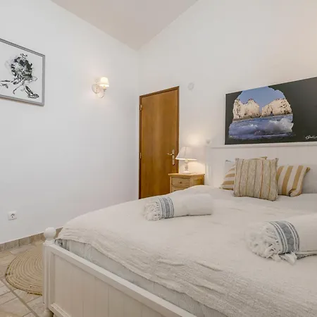 Holiday home Casinha Das Flores - *