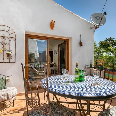 Casinha Das Flores - Holiday home Aljezur